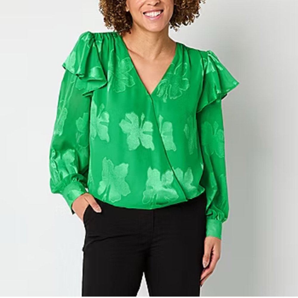 NWT Vibrant Green Floral Blouse with Ruffle Detail